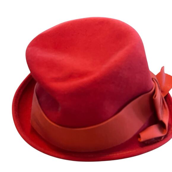Zephyr Cloche Hat Vintage Felted Fur or Wool Women Size 6 3/4 Red Librarian Chic - Picture 3 of 10